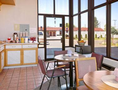 America'S Best Value Inn Върнал Ресторант снимка