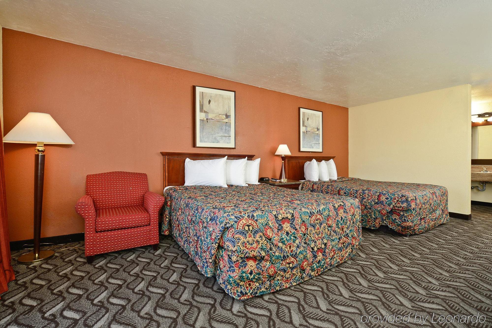 America'S Best Value Inn Върнал Стая снимка